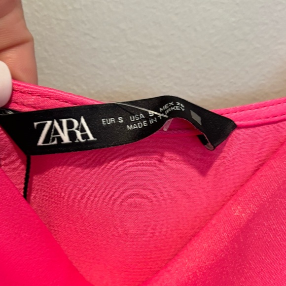 Women's Zara Satin Pink Cropped Tank Top - Size Small NWT adjustable str… - Picture 3 of 10